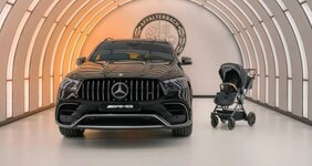 Mercedes-AMG представила роскошные детские колясочки..jpg