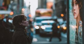 ИИ-реклама работает лучше «человеческой».jpg