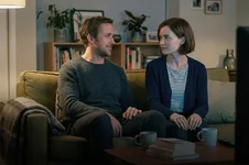 Каждый шестой не исключает интима с ИИ-роботом.webp